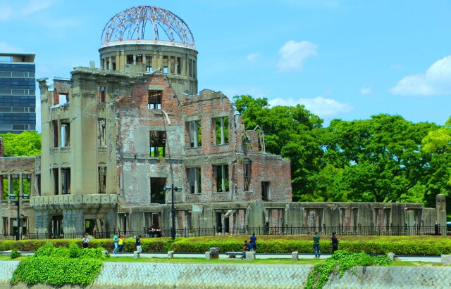 新緑の広島市