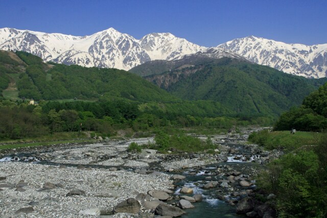 初夏の白馬三山