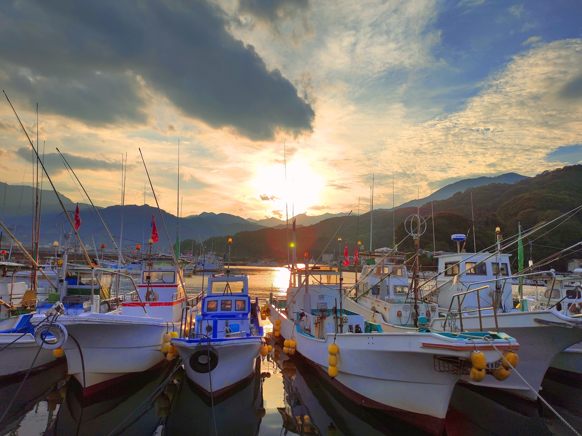 日本の風景 夏の海の夕暮れ 壁紙19x1440 壁紙館