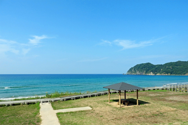 山陰海岸 夏 鳥取ブルーの海 2