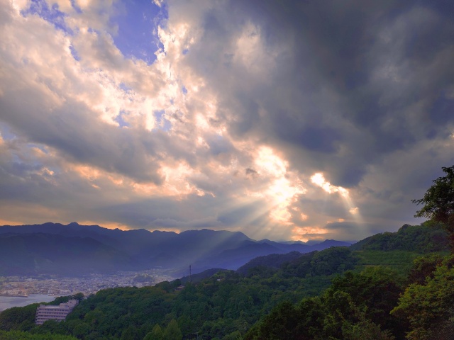 紀伊山地の夕暮れ