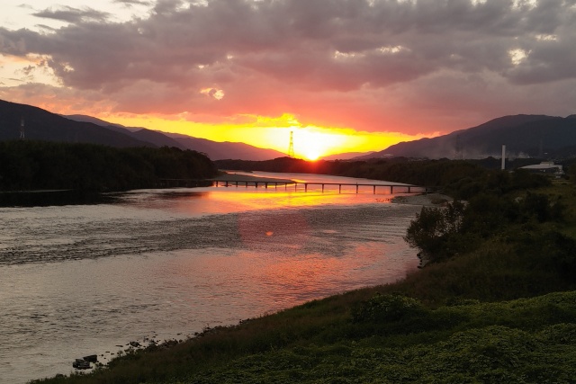 沈下橋と夕日