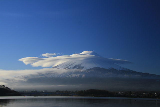 大きな笠雲