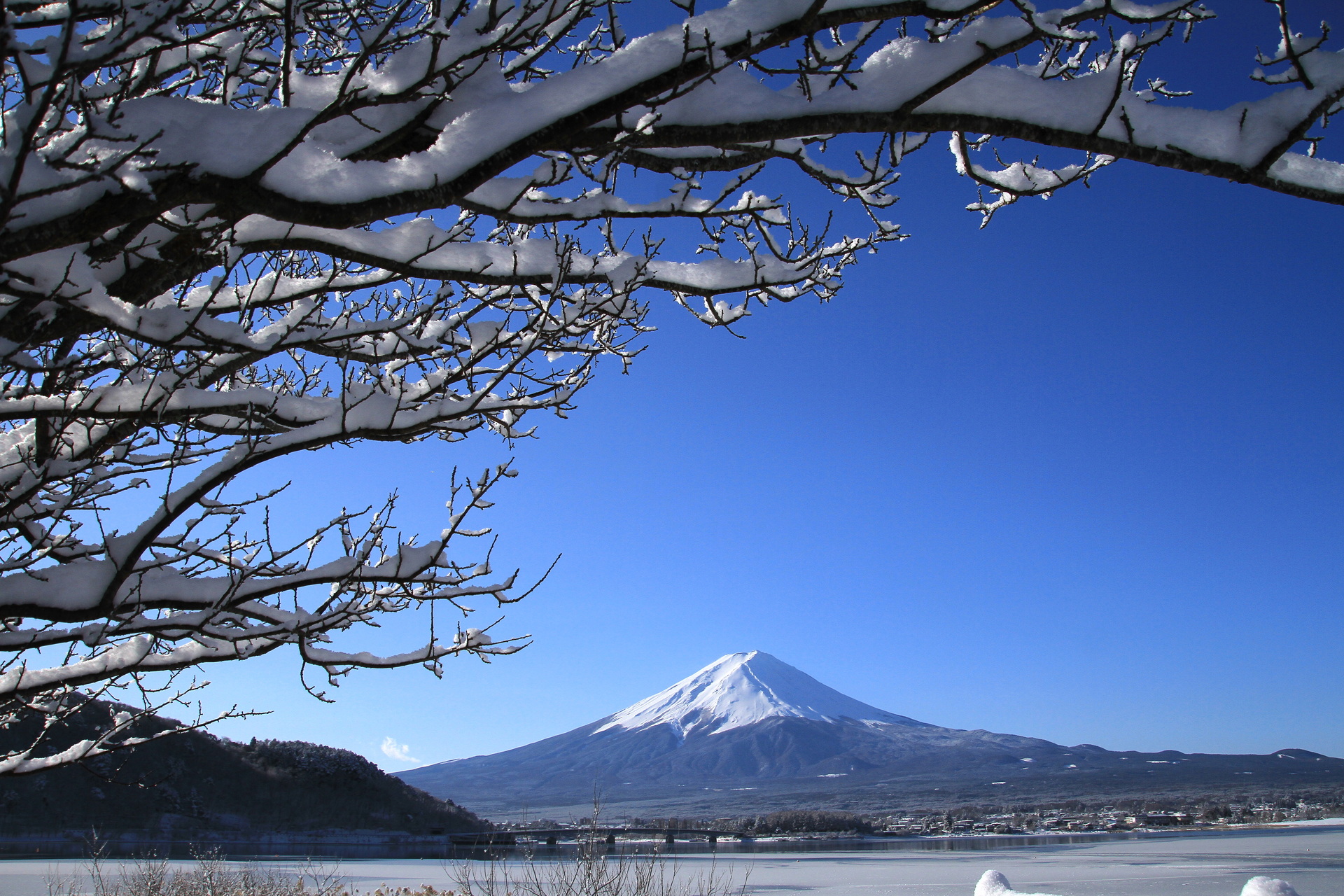 日本の風景「冬の富士山」壁紙1920x1280 - 壁紙館