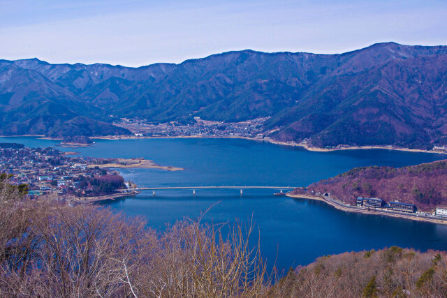 天上山からみる河口湖