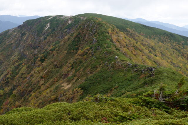 十石山を望む