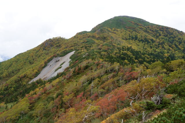 染まる硫黄岳