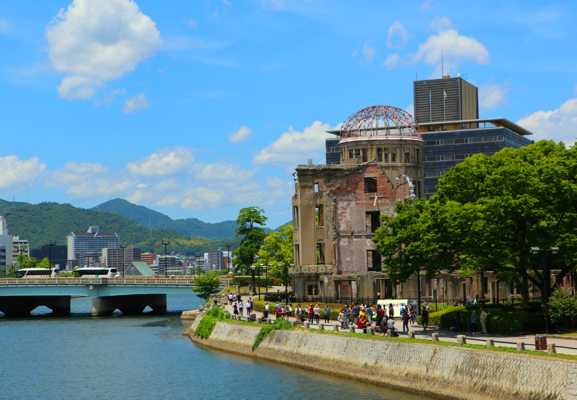 日本の風景 初夏の広島市 壁紙19x1332 壁紙館