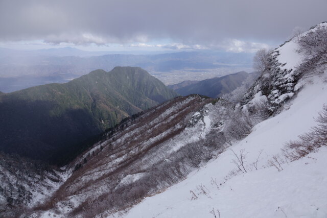 新雪の燕岳