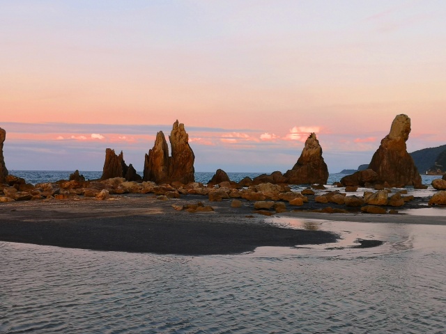 夏の海の夕暮れ