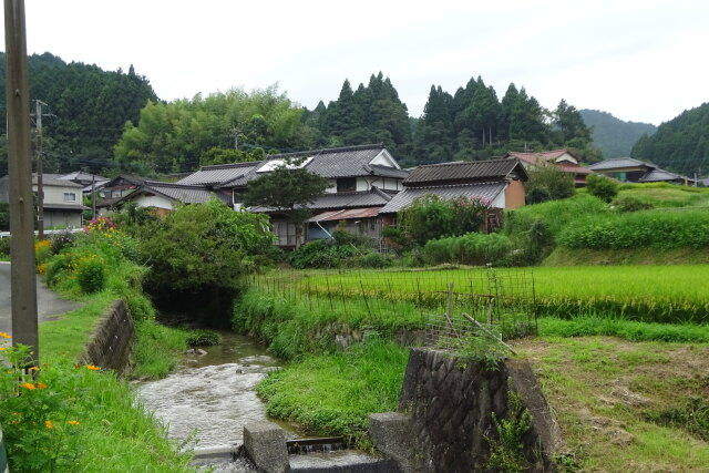 晩夏の山村集落