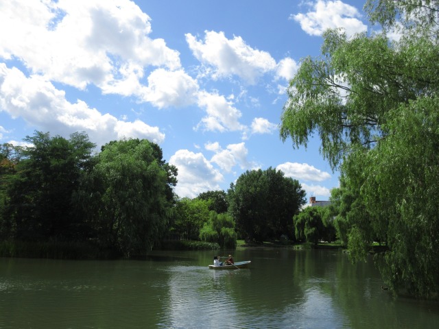 夏の終わりの公園