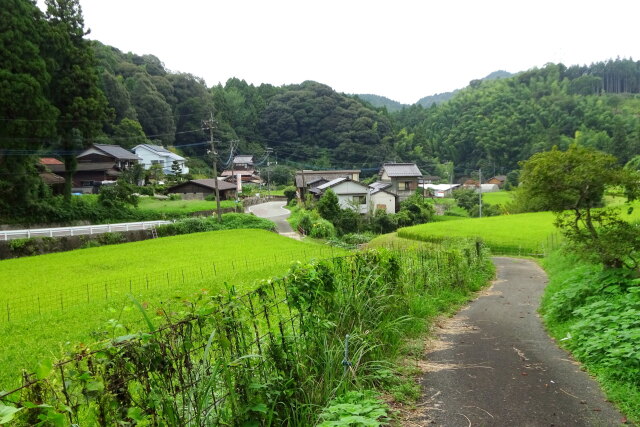 秋の始まり 静かな山村集落