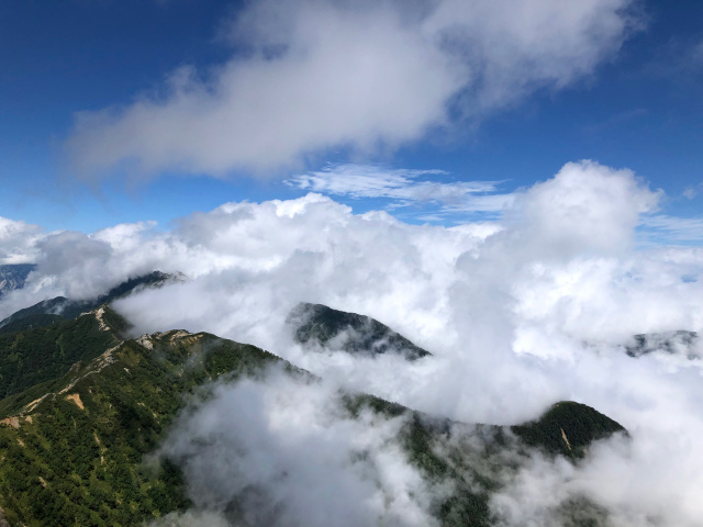 雲の銀座通り