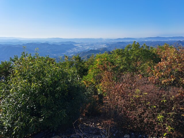 納古山、頂上のパノラマ