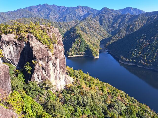 「上臈岩」より