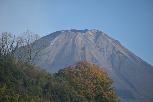 晩秋の大山