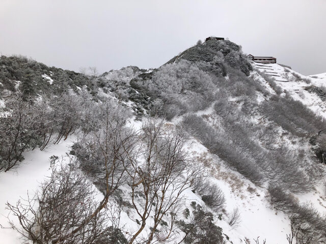 もうすぐ燕山荘