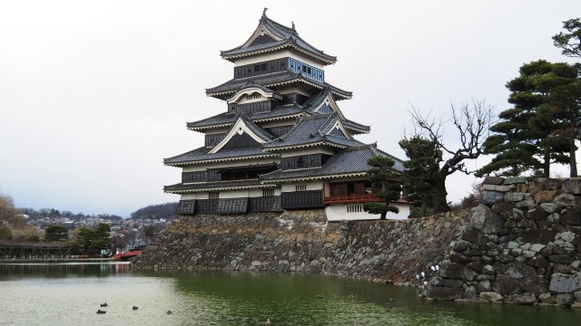 新春の松本城