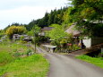 山村をたどる道