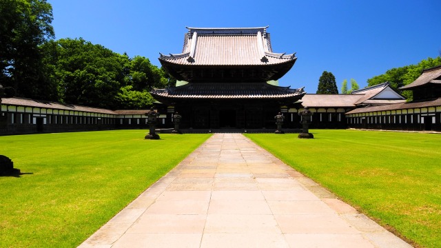 春の瑞龍寺