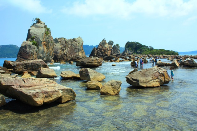 夏の橋杭岩