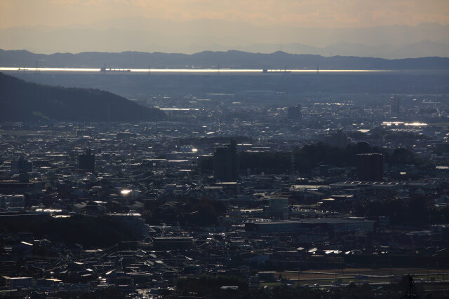 鉛色の岡崎