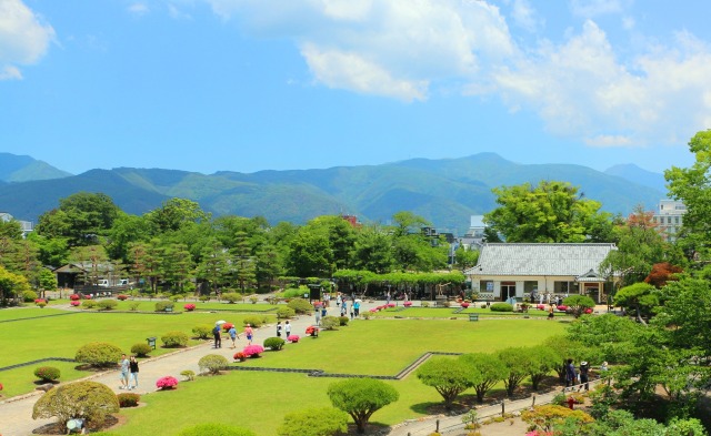 夏の松本城