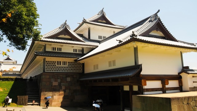 夏の金沢城公園