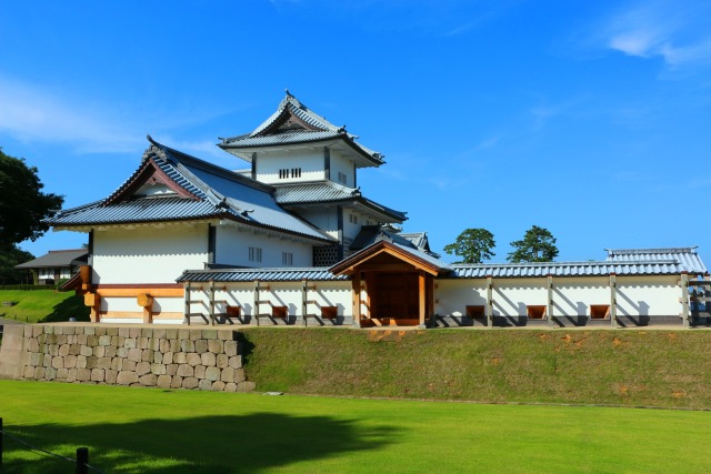 夏の金沢城