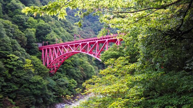 秋の宇奈月温泉