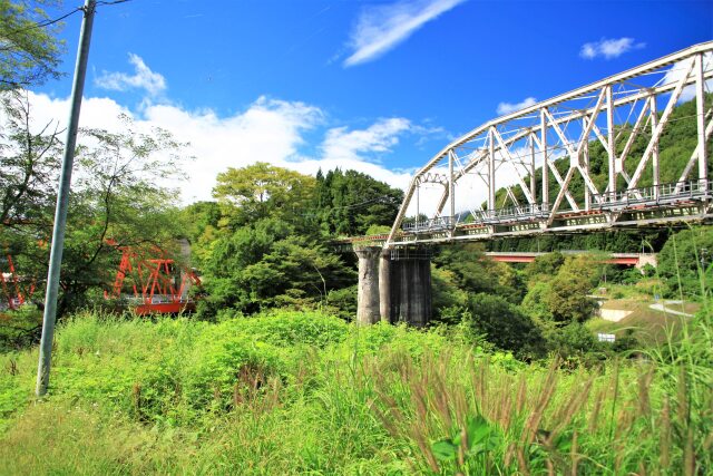 青鬼集落近くの三兄(橋)弟