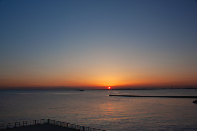 稲毛海岸の夕陽