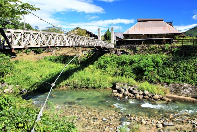 大出の吊橋