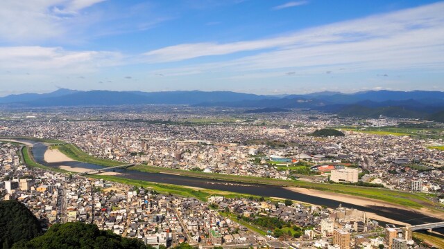 岐阜城から望む岐阜の街並み