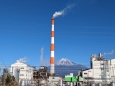 煙突越しの富士山