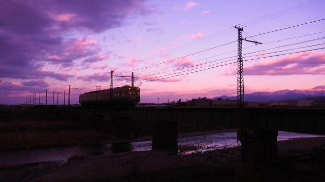 富山の冬の夕景