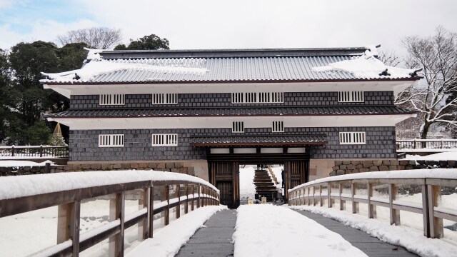 冬の金沢城公園