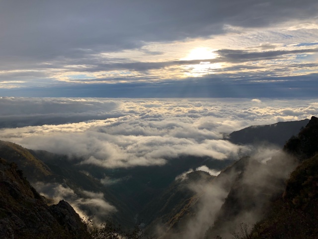 朝の雲海