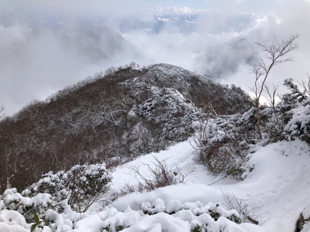 初冬の合戦尾根にて