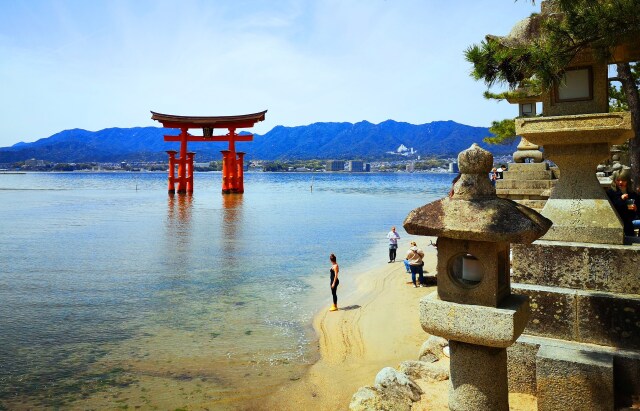 春の厳島神社