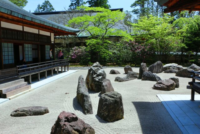 新緑の高野山