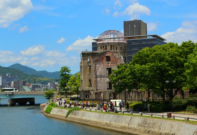 新緑の広島市