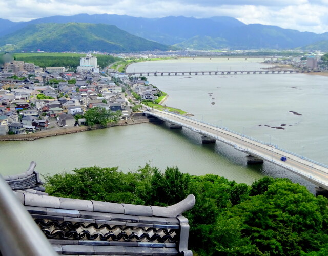 唐津城から松浦川・鏡山