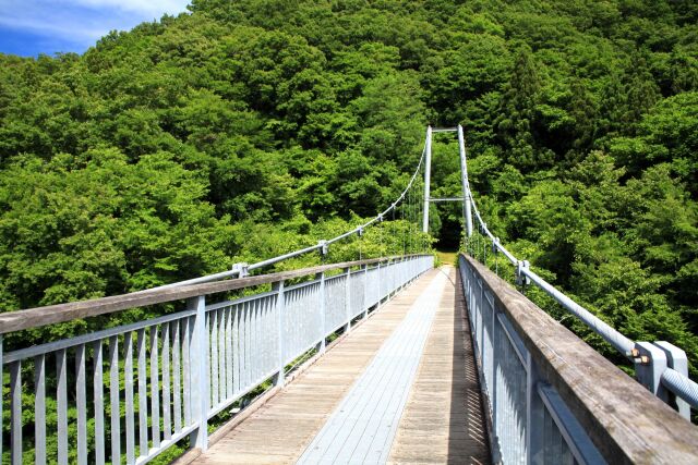 やまびこ吊橋