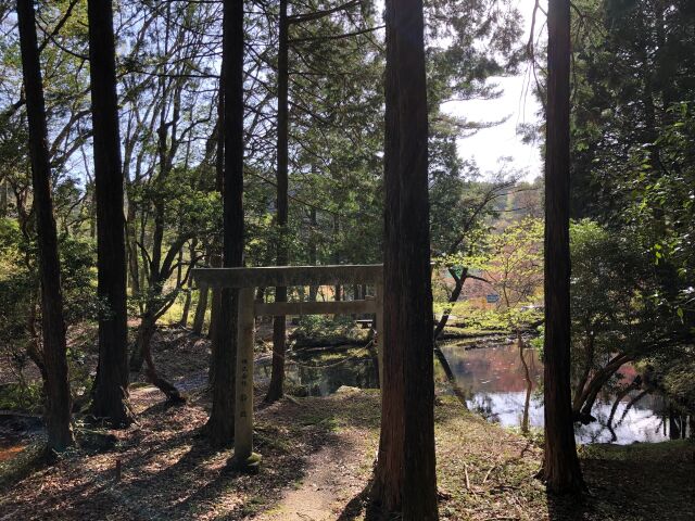 田螺神社にて