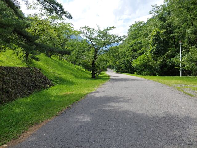 竜島温泉入口の一枚