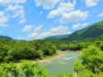 夏の白川郷であい橋