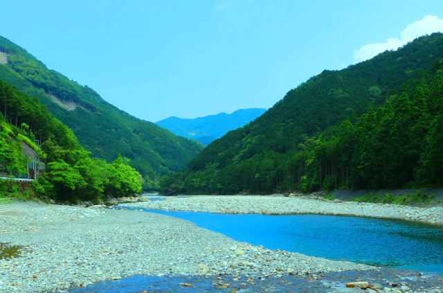 夏の清流銚子川