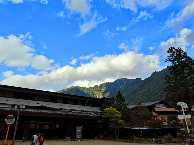 秋の平湯温泉